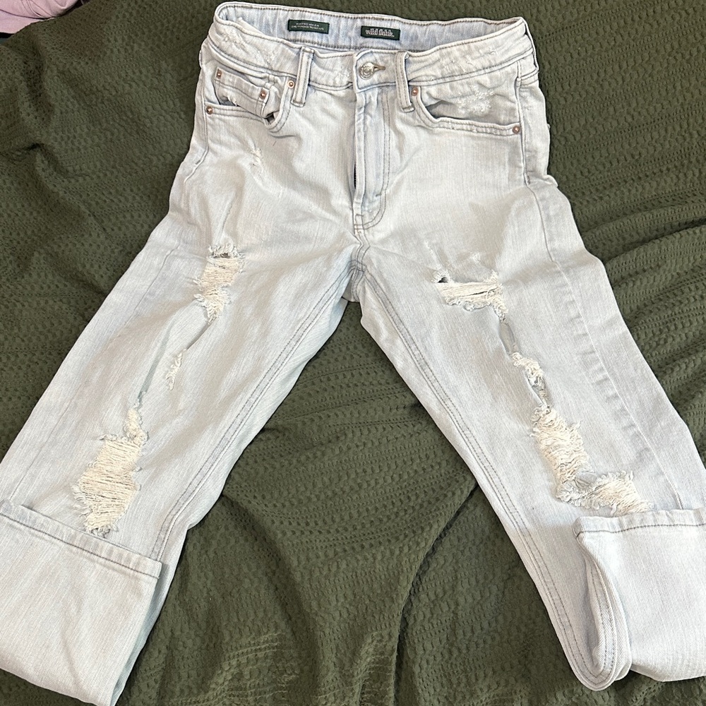 Wild Fable Light Gray Distressed Boyfriend Jeans